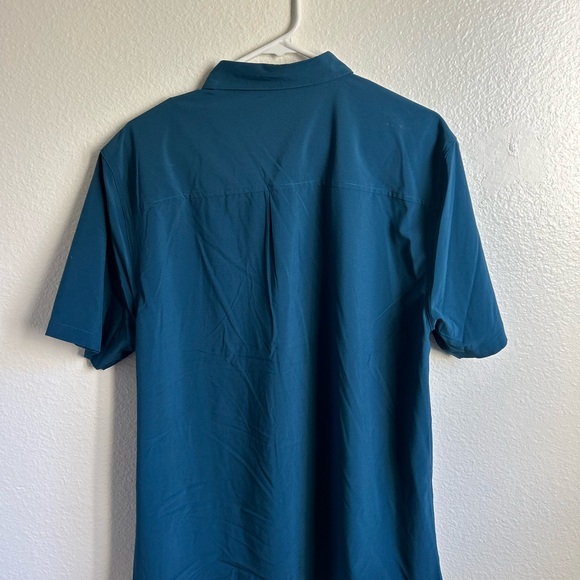 Cotopaxi Cambio Button Up. Brand New with Tags. Large - Picture 2 of 5